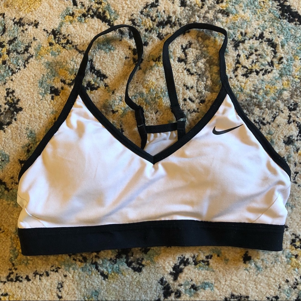 NiKE bra